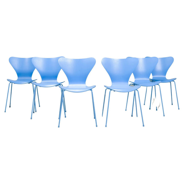 Fritz Hansen by Arne Jacobsen Monochrome Blue Series 7 Dining Chairs, Set of 6 - REHAUS - Fritz Hansen