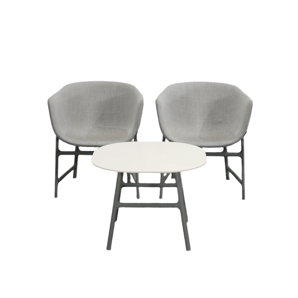 Fritz Hansen Minuscule Table & Chair Set