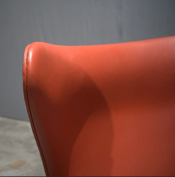 Fritz Hansen Orange Leather Egg Chair by Arne Jacobsen - REHAUS - Fritz Hansen