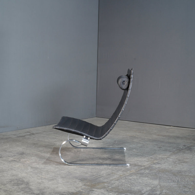 Fritz Hansen PK20 Black Leather Chair by Poul Kjærholm @ REHAUS