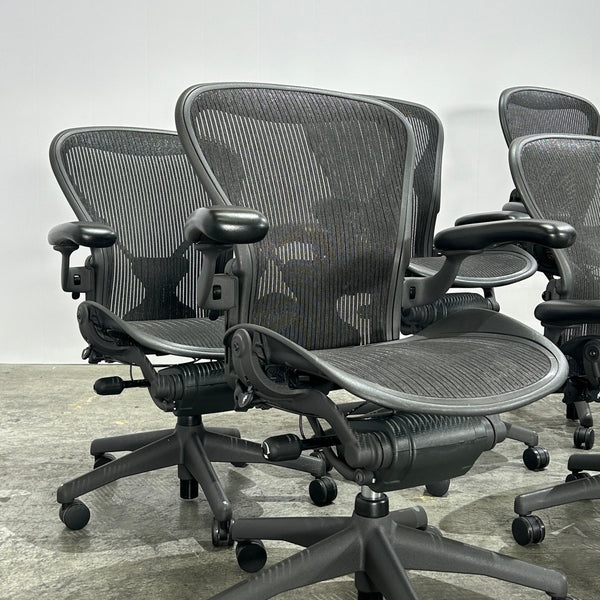 Herman Miller Aeron Desk Chair by Bill Stumpf and Don Chadwick @ REHAUS