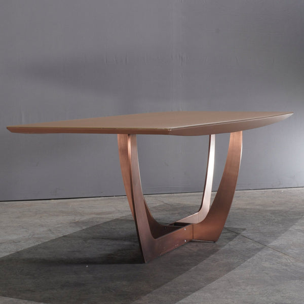 Kesterport Metal Dining Table @ REHAUS