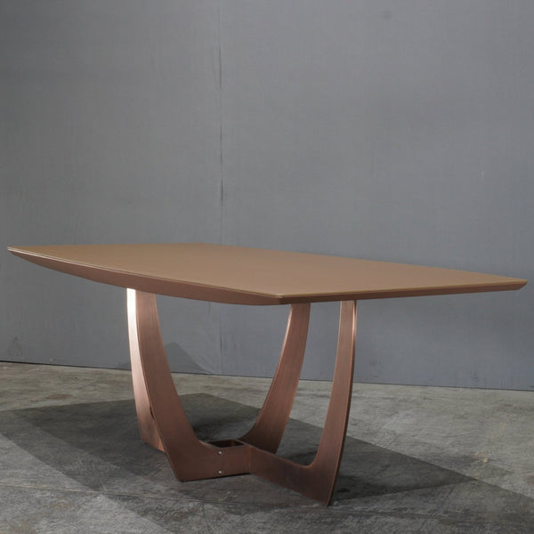 Kesterport Metal Dining Table @ REHAUS