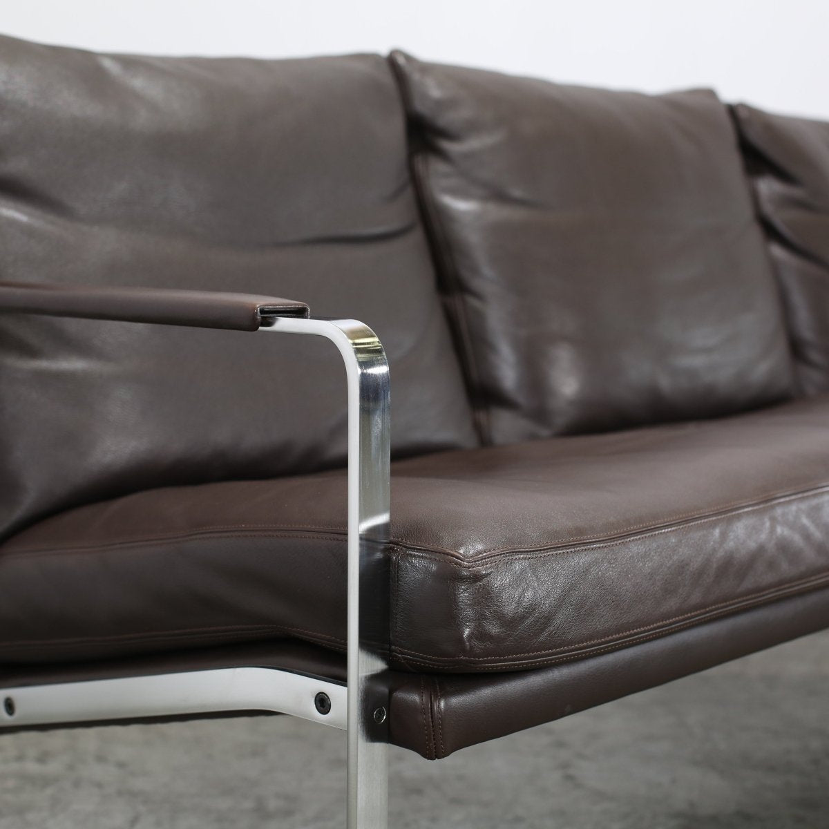 Knoll Brown Leather Fabricius Sofa @ REHAUS