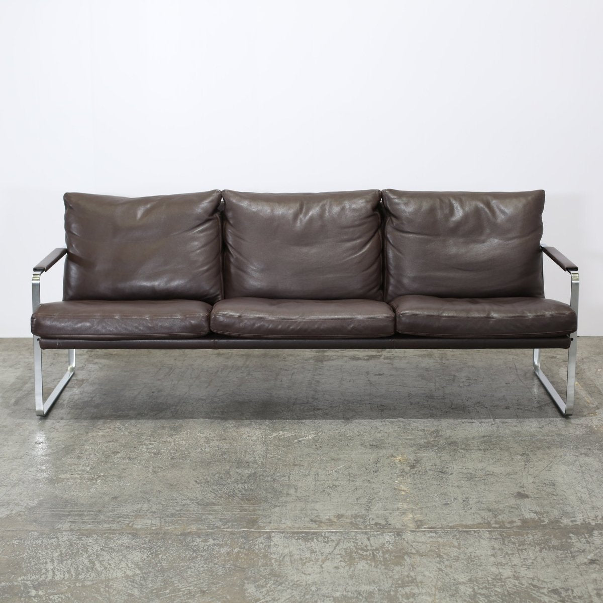 Knoll Brown Leather Fabricius Sofa @ REHAUS