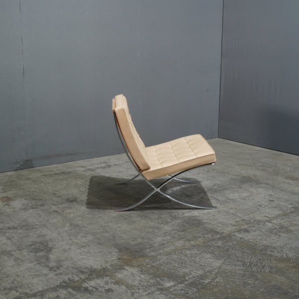 Knoll Cream Leather Barcelona Lounge Chair by Mies van der Rohe @ REHAUS