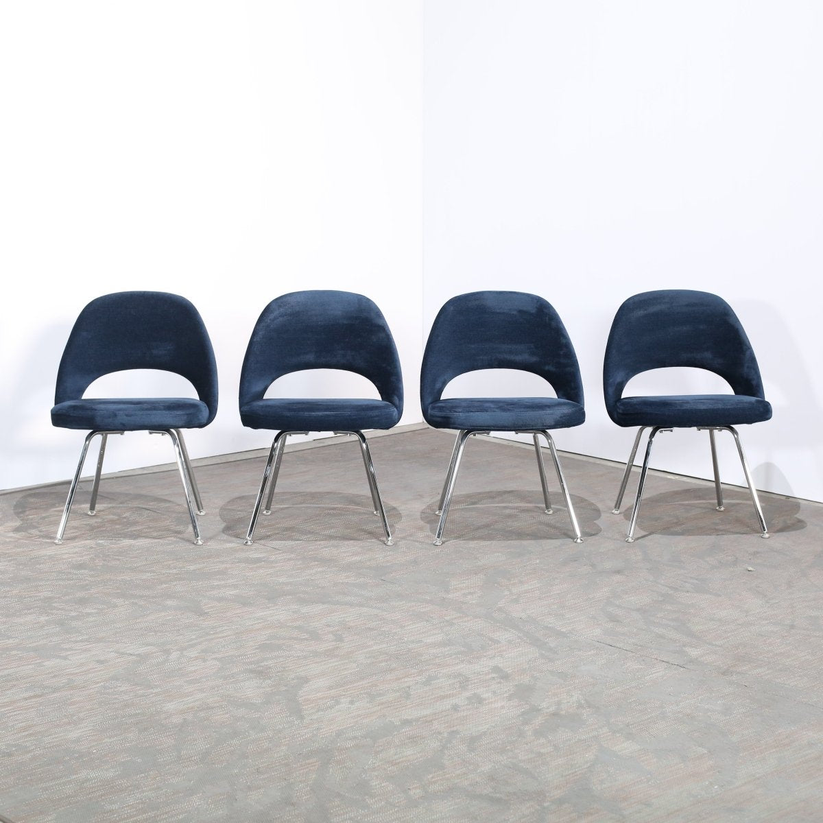 Knoll Saarinen Relax Chairs, Set of Four @ REHAUS