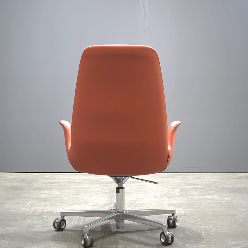 Koleksiyon Halia Manager Meeting Chair by Studio Kairos - REHAUS - Koleksiyon