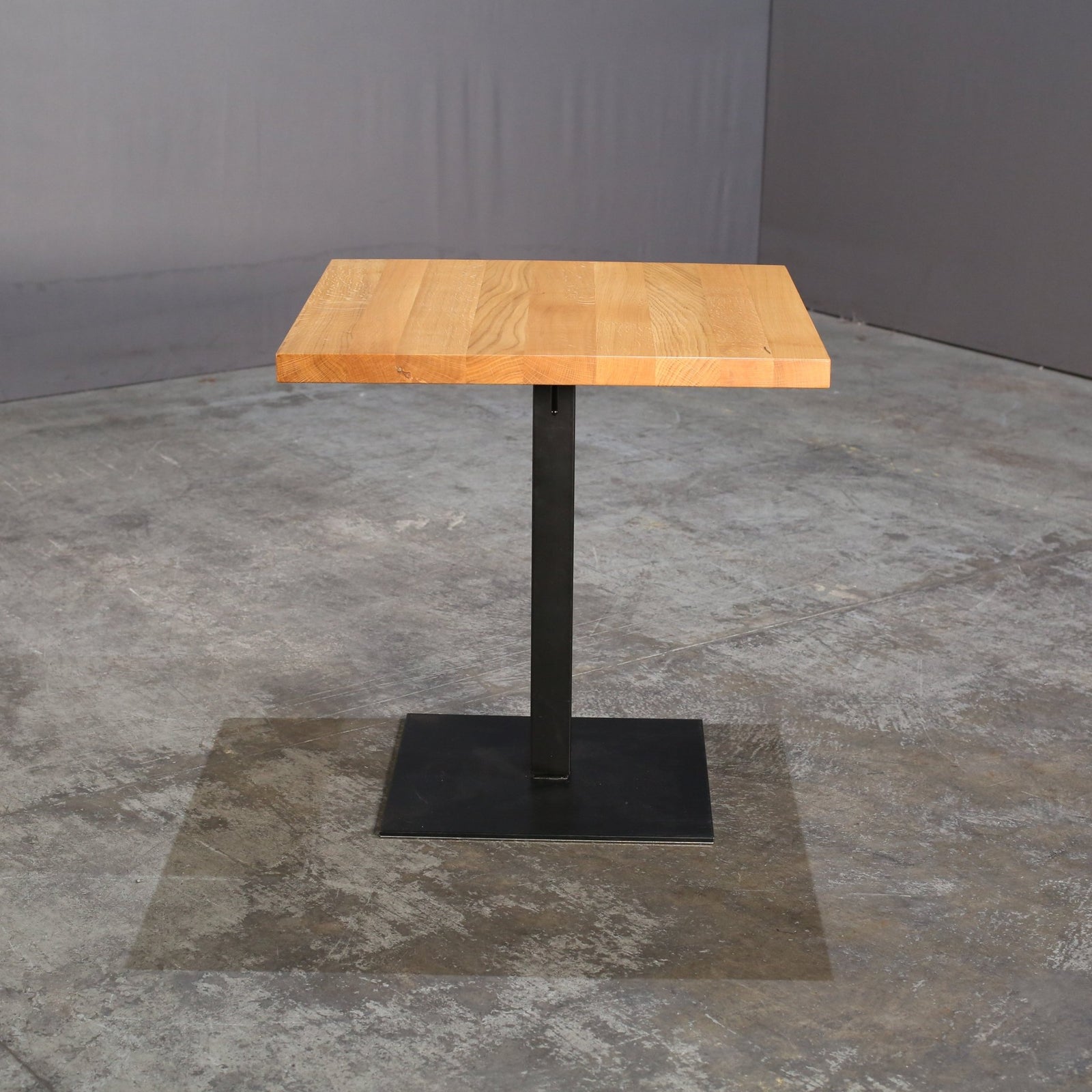 Ligne Roset Bar Table @ REHAUS