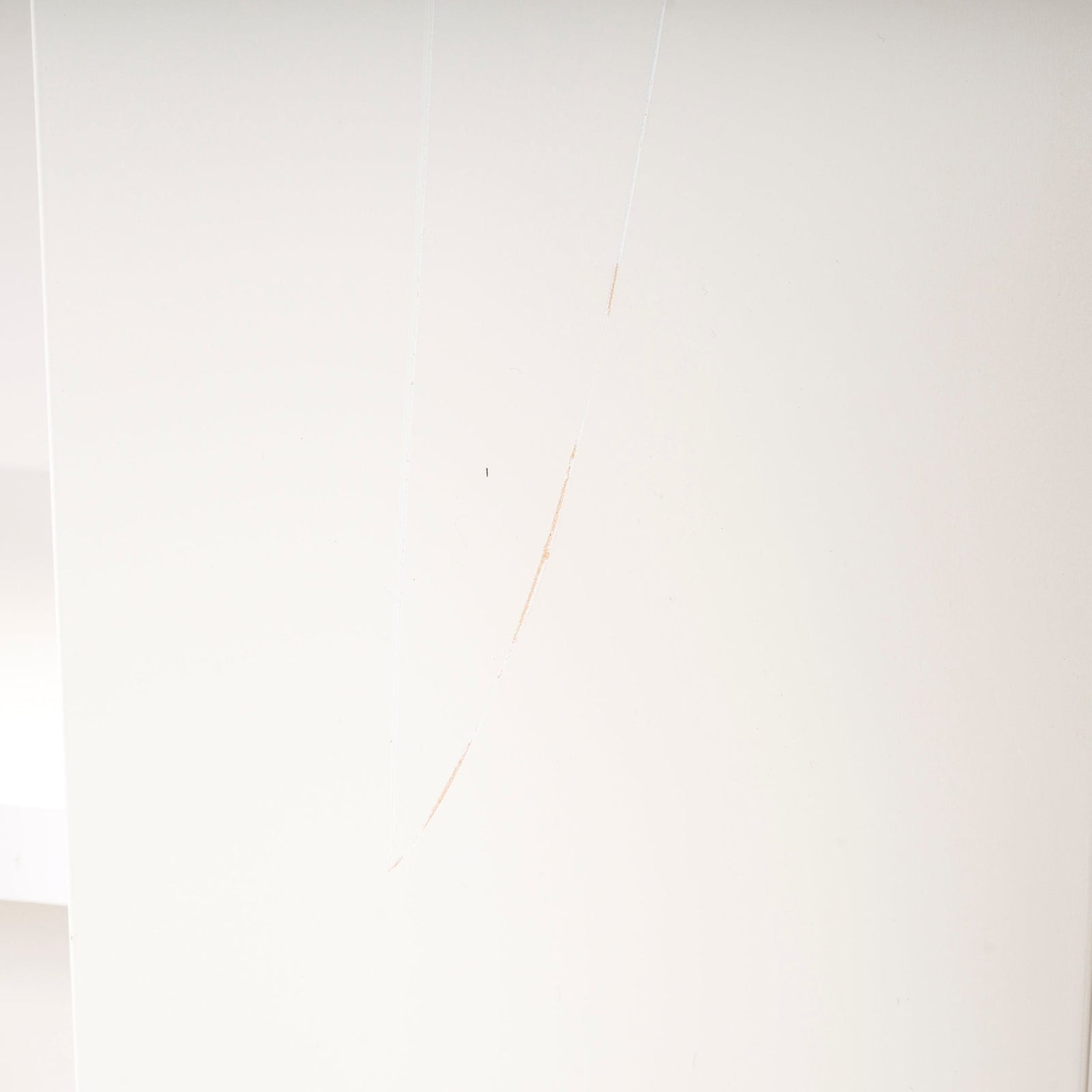 Ligne Roset By Peter Maly Lines Sloping Shelving Bookcase, White Glossy Lacquer - REHAUS - Peter Maly