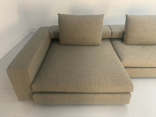Molteni & C Turner 5 - Seat L - Shape Sofa - In Neutral Woven Fabric @ REHAUS