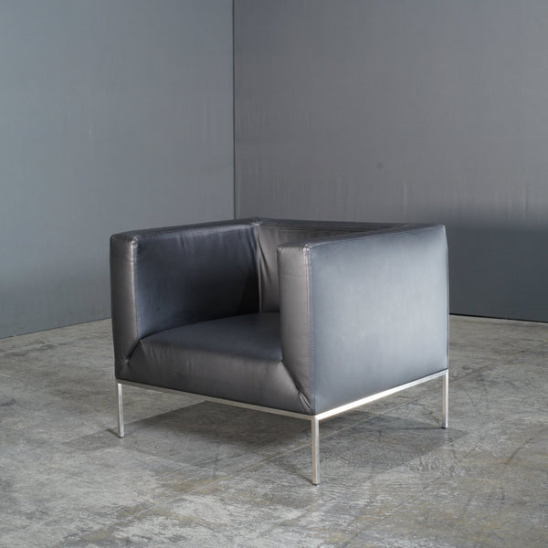 Paari Design Black Leather Armchair @ REHAUS