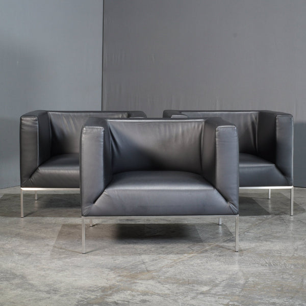 Paari Design Black Leather Armchair @ REHAUS