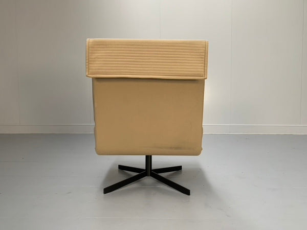 Pair of B&B Italia VVD Armchairs - In Cashmere Wool @ REHAUS