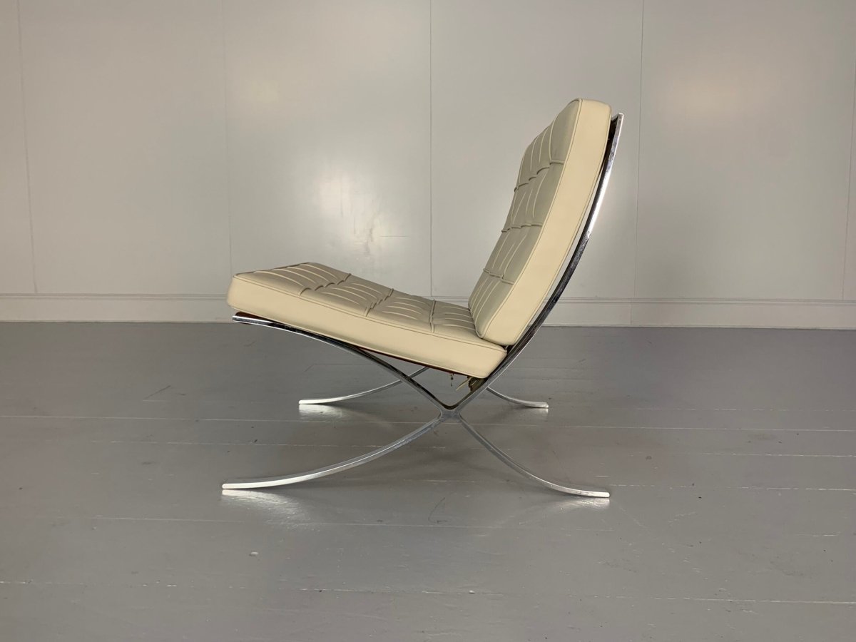 Pair of Knoll Studio Barcelona Chairs - In Pale Leather @ REHAUS