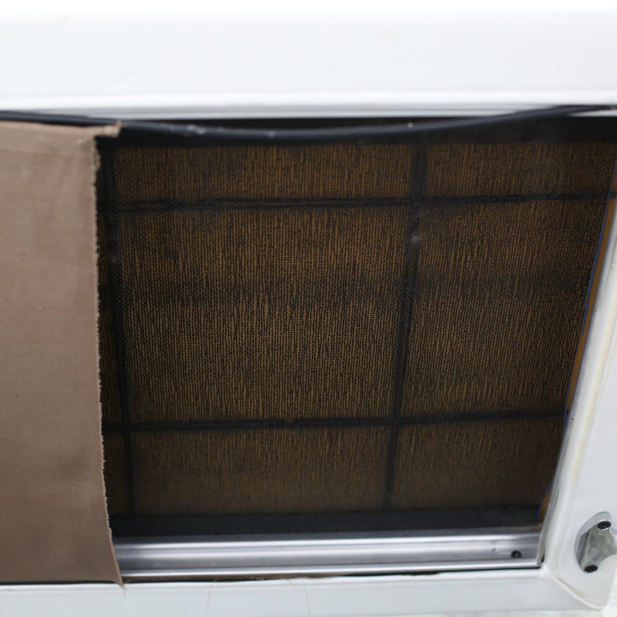 Poltrana Frau Hydra Castor Leather Sofa by Luca Scacchetti - White Cushion and Black Frame @ REHAUS