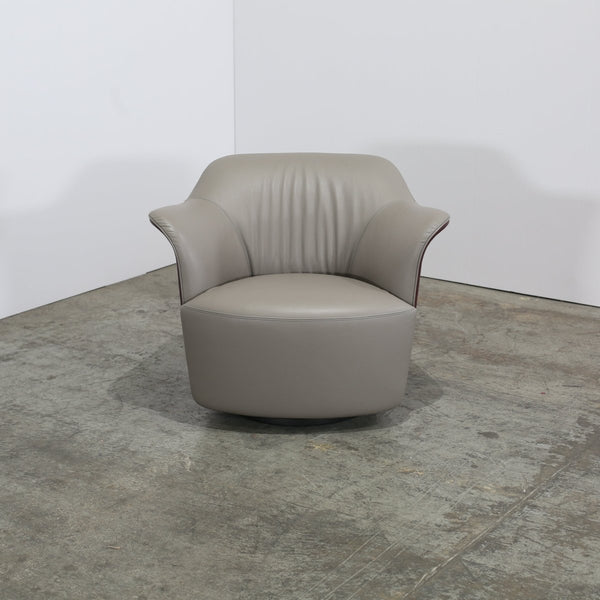 Poltrona Frau Aida Swivel Armchairs by Roberto Lazzeroni, Set of Four @ REHAUS