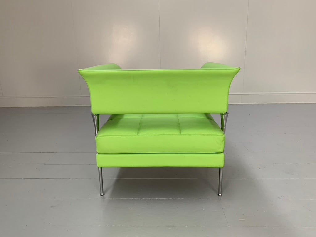 Poltrona Frau Hydra Enif Armchair - In Green Pelle Frau SC Leather @ REHAUS
