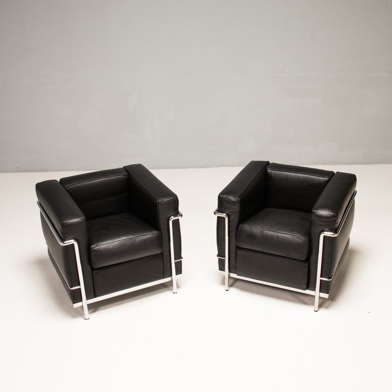 Le Corbusier LC2 Grand Confort 2-Seater Black Leather Sofa and Set of 2 Armchairs