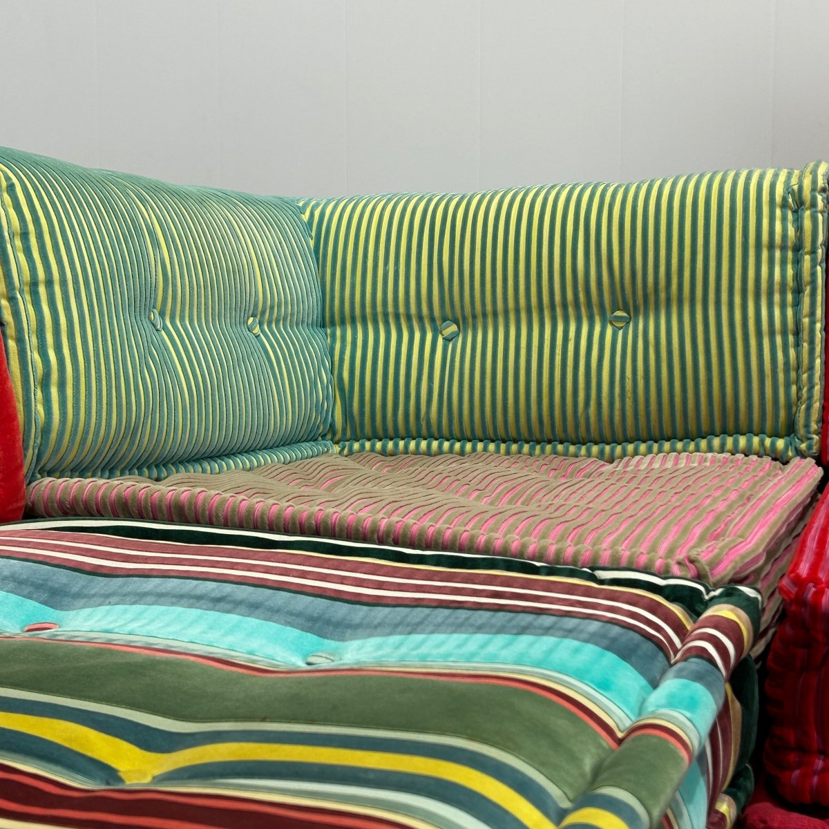 Roche Bobois 18 Piece Kenzo Mah Jong Set by Hans Hopfer @ REHAUS