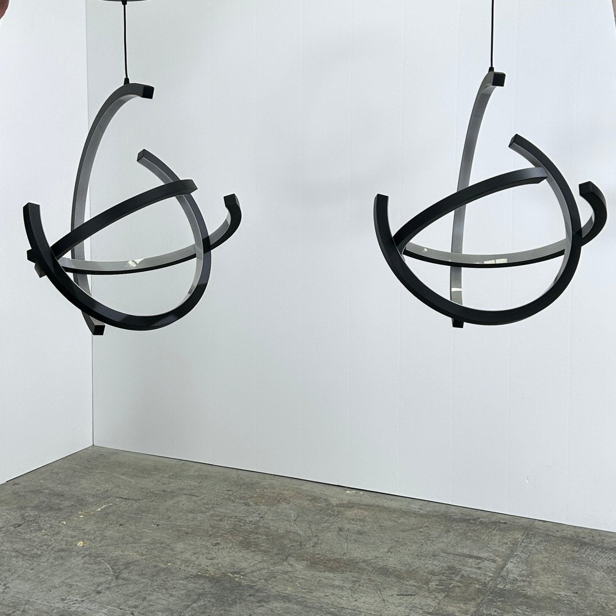 Roche Bobois Atom Suspension Light by Cédric Ragot, Set of Two @ REHAUS