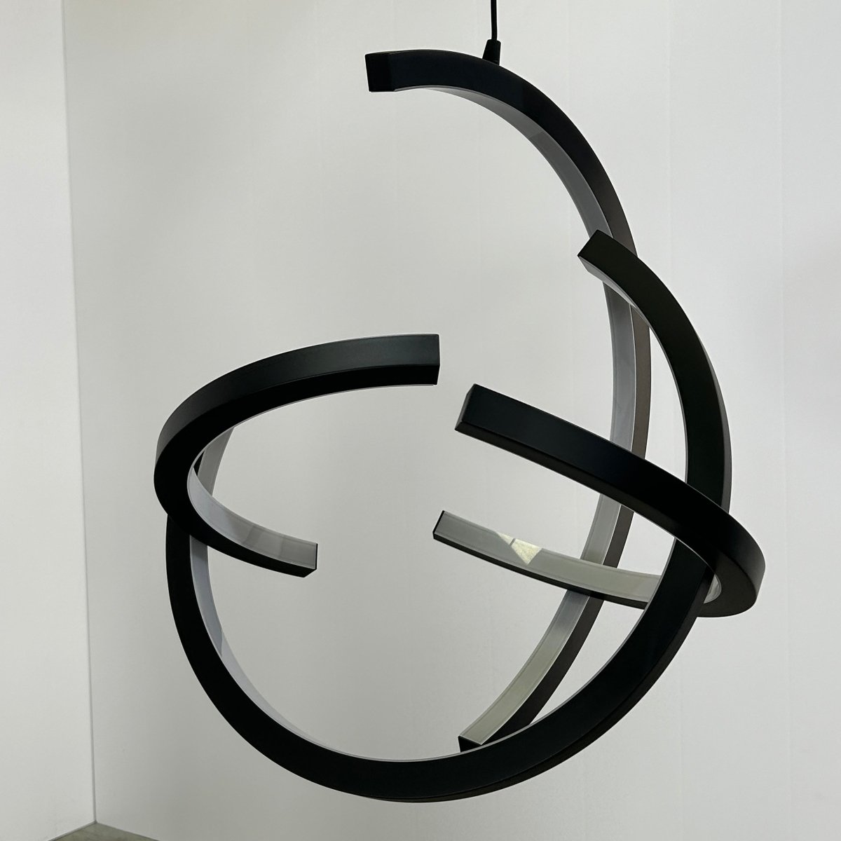 Roche Bobois Atom Suspension Light by Cédric Ragot, Set of Two @ REHAUS