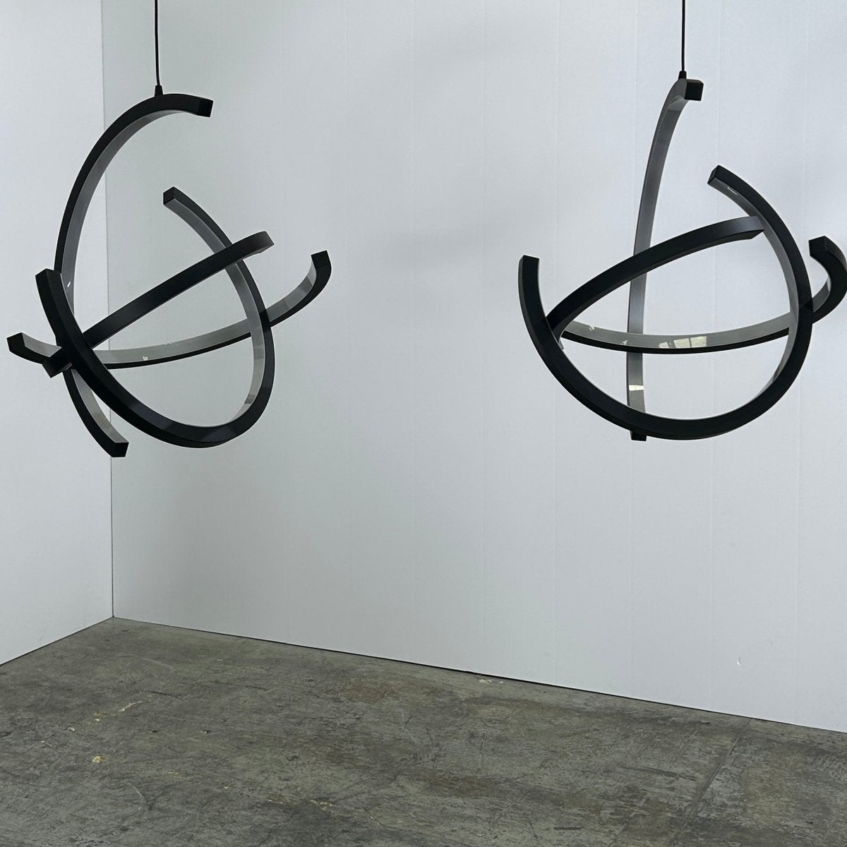 Roche Bobois Atom Suspension Light by Cédric Ragot, Set of Two @ REHAUS