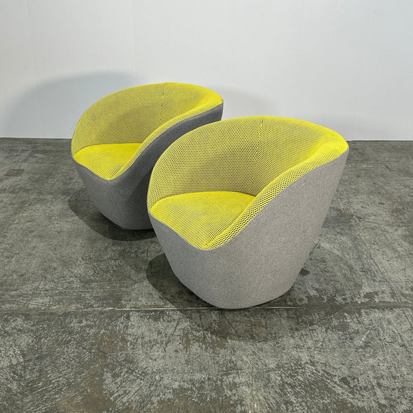 Roche Bobois Edito Armchairs by Sacha Lakic, Set of Two @ REHAUS