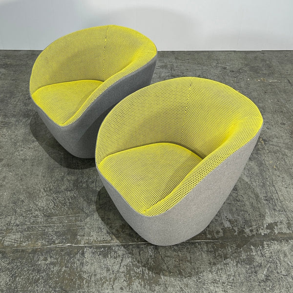 Roche Bobois Edito Armchairs by Sacha Lakic, Set of Two @ REHAUS