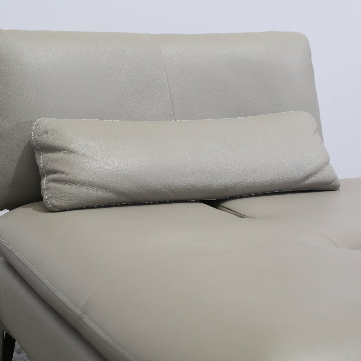 Roche Bobois Scenario Leather Sofa by Sacha Lakic @ REHAUS