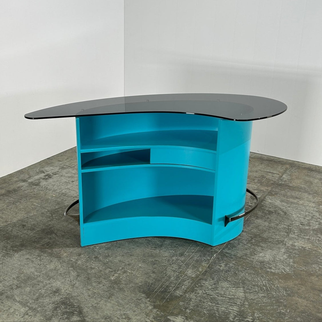 Roche Bobois Ublo Bar by Sacha Lakic @ REHAUS