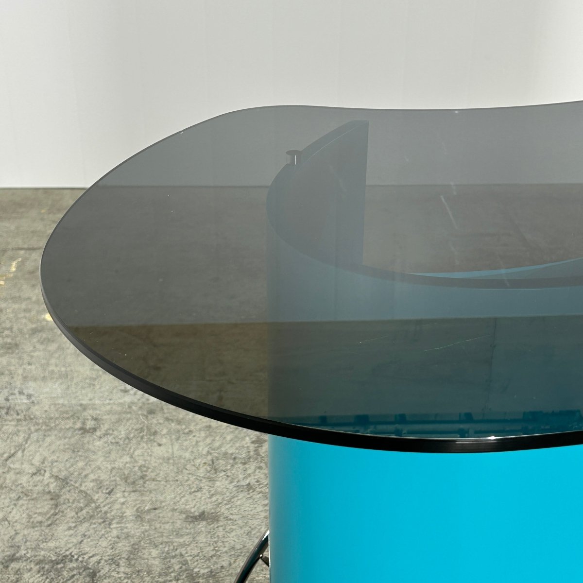 Roche Bobois Ublo Bar by Sacha Lakic @ REHAUS