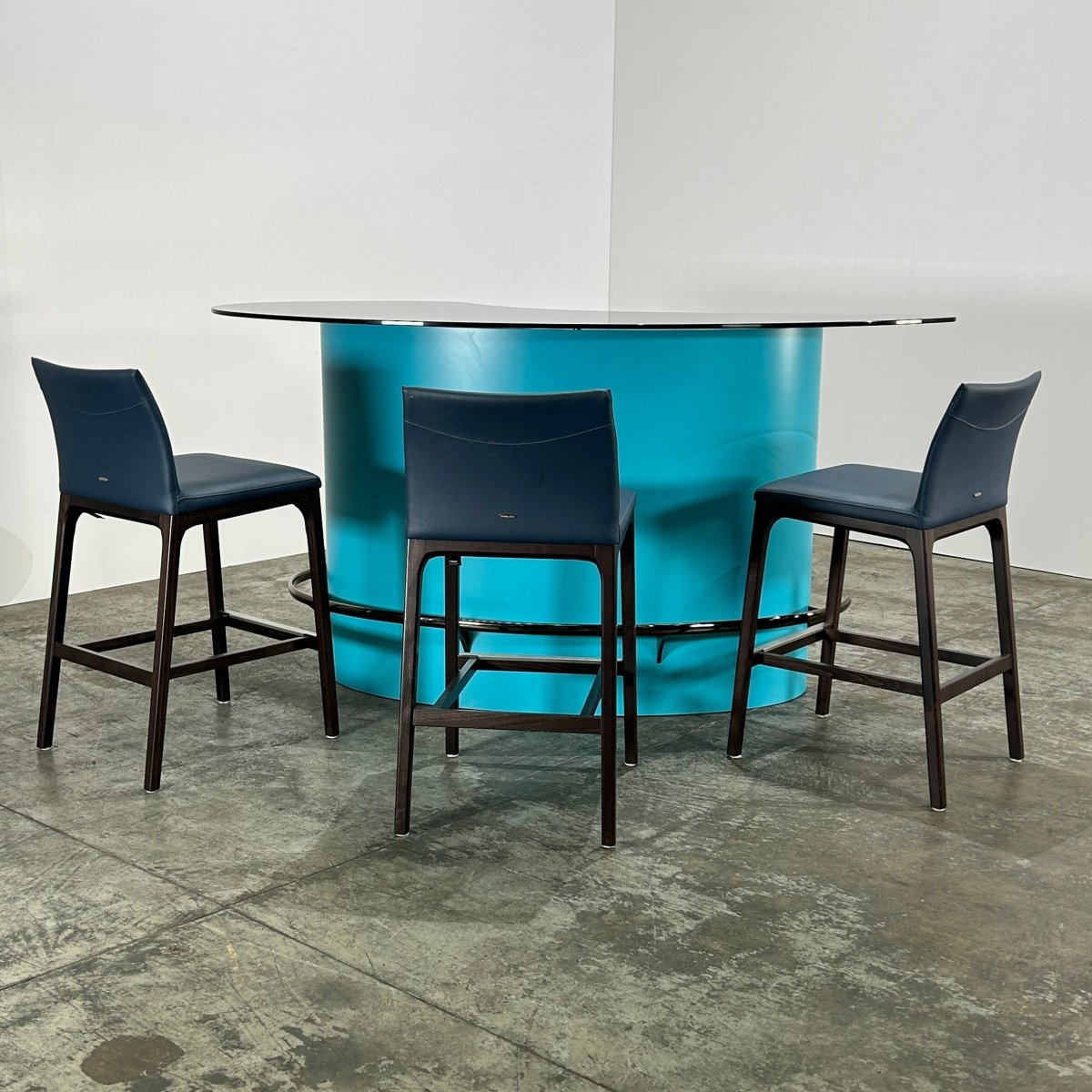 Roche Bobois Ublo Bar by Sacha Lakic @ REHAUS