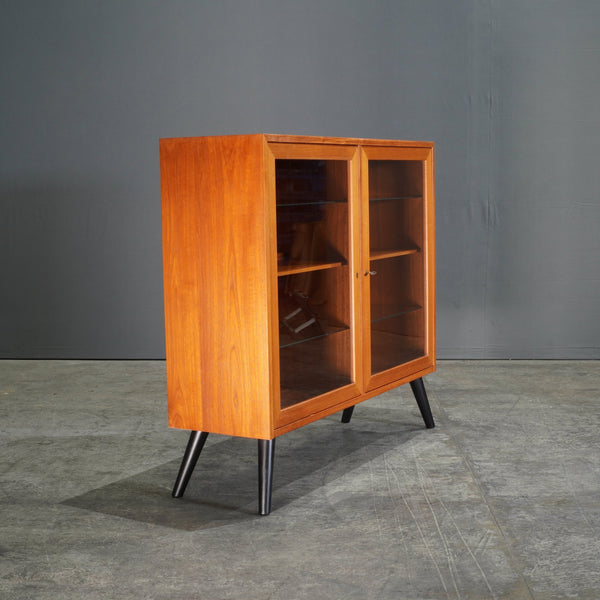 Sejling Skabe Danish Teak Display Cabinet @ REHAUS