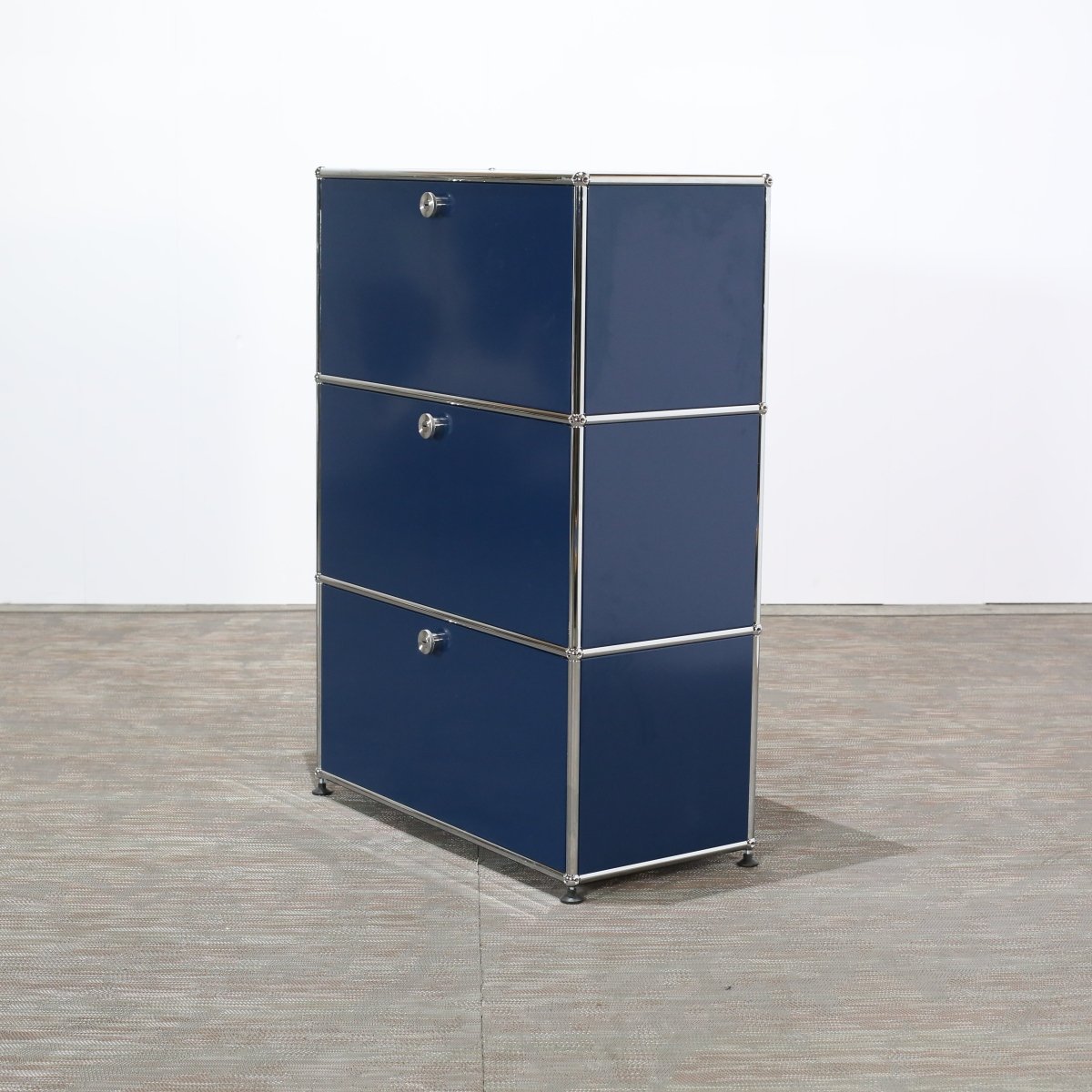 USM Dresser by USM Modular Furniture @ REHAUS