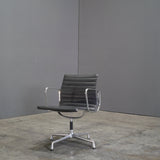 Vitra Black Leather Alu EA 117 Aluminium Office Chair by Charles & Ray Eames @ REHAUS