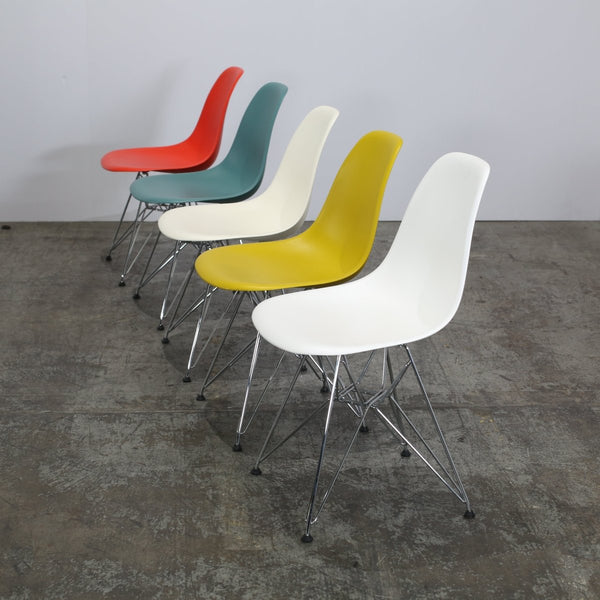 Vitra DSR Eames Plastic Side Chairs, Set of Five @ REHAUS