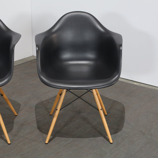 Vitra Red Eames DSW Chair, Set of Two @ REHAUS