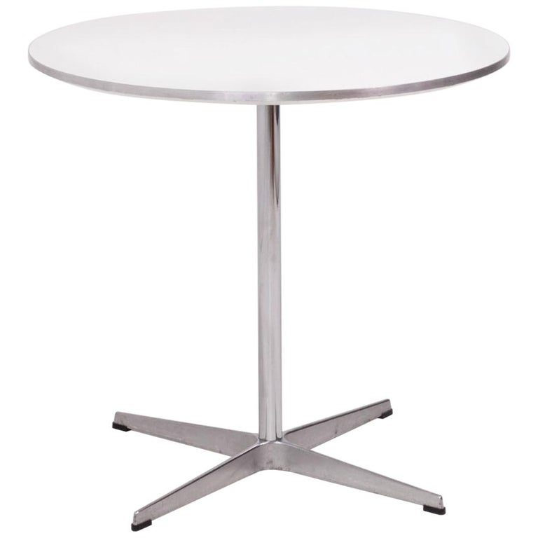 Fritz Hansen Round White Table and Set of 3 White Rin Dining Chairs