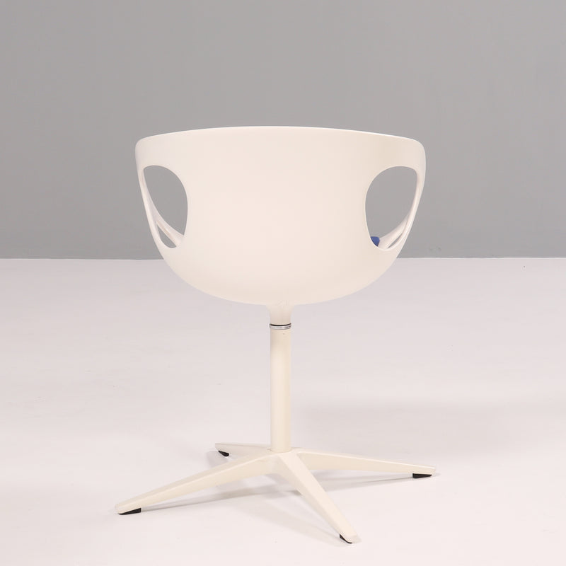 Fritz Hansen Round White Table and Set of 5 White Rin Dining Chairs