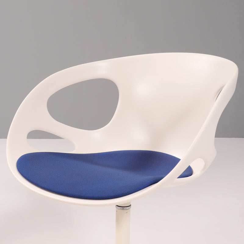 Fritz Hansen Rin Dining Swivel Chair in White by Hiromichi Konno, Set of 4