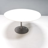 Knoll by Eero Saarinen White Oval Pedestal Dining Table